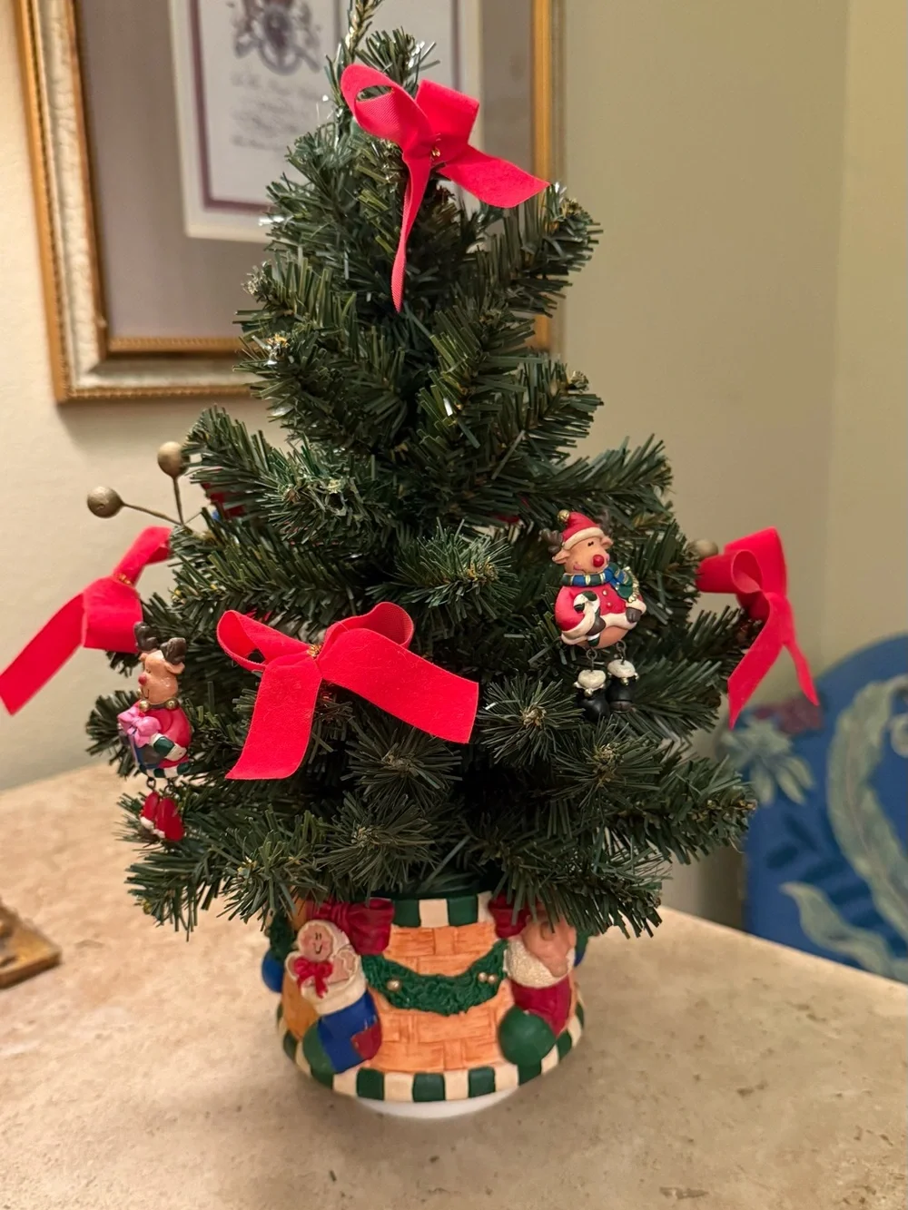 Vintage-Style Musical Rotating Tabletop Christmas Tree